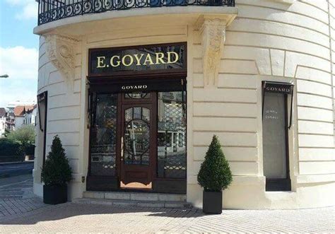 La Maison Goyard revient à Biarritz .